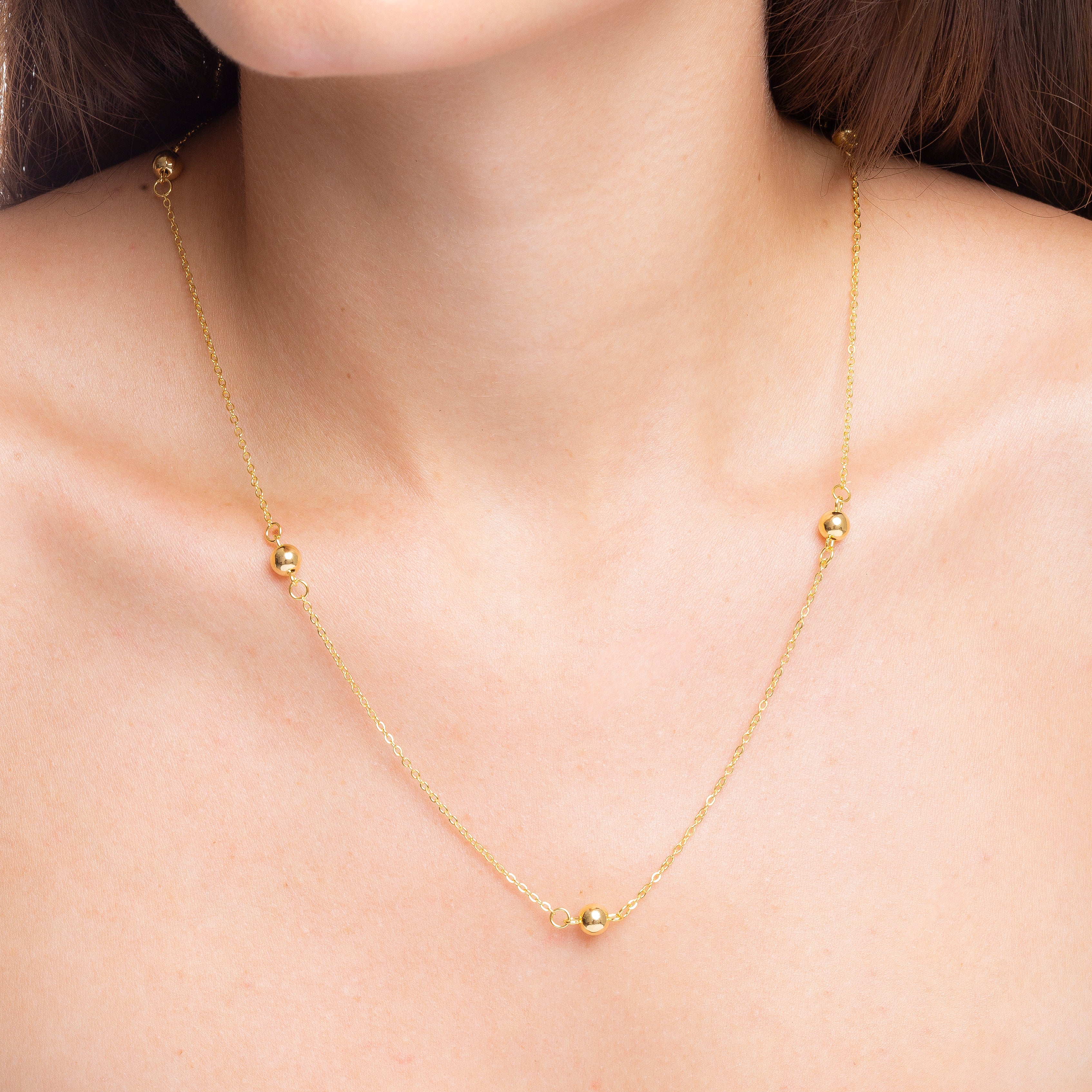 Colar Comprido Esferas Dourado