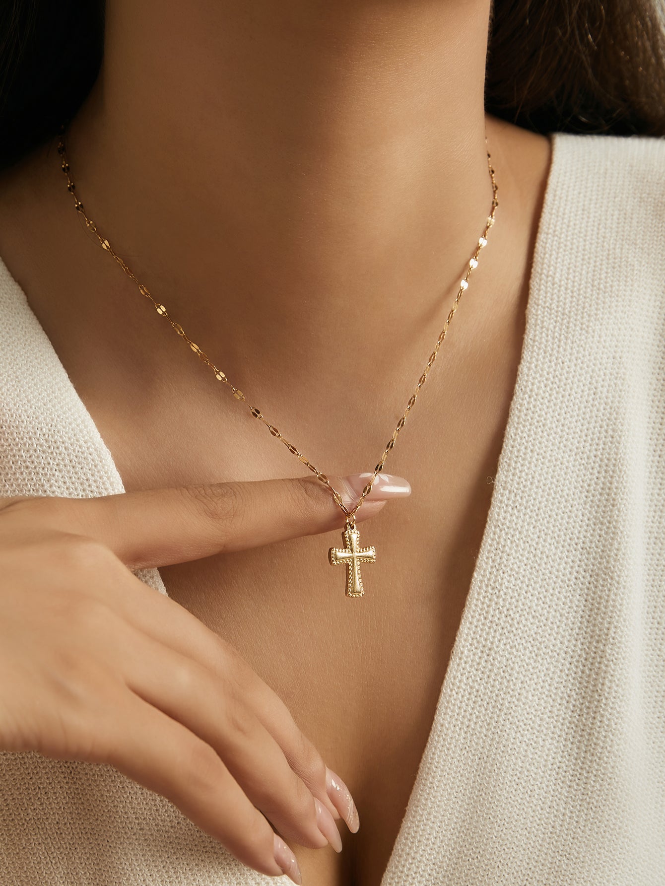 Colar Cruz Clássica