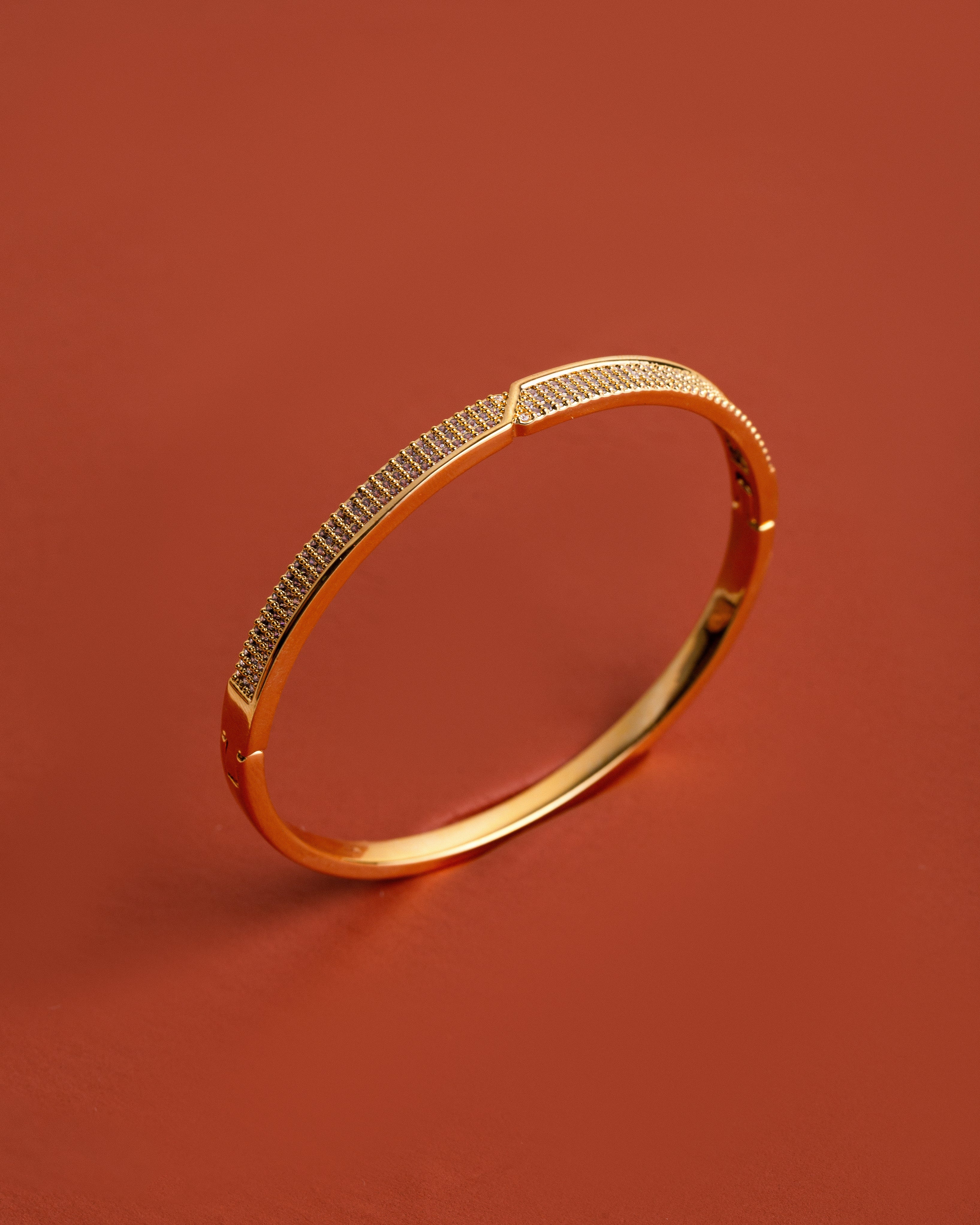 Bracelete Cravejado Dourado