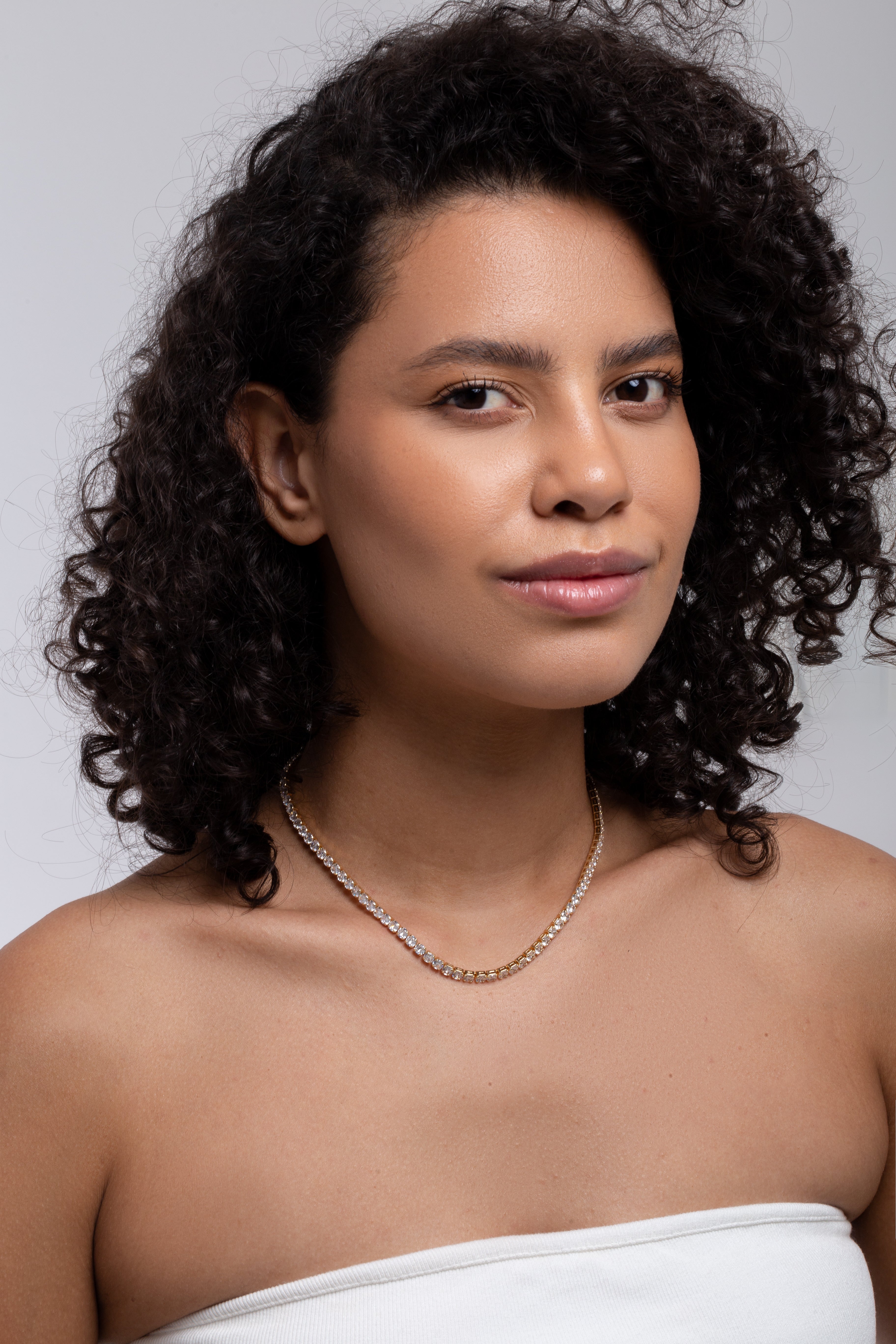 Colar strass dourado