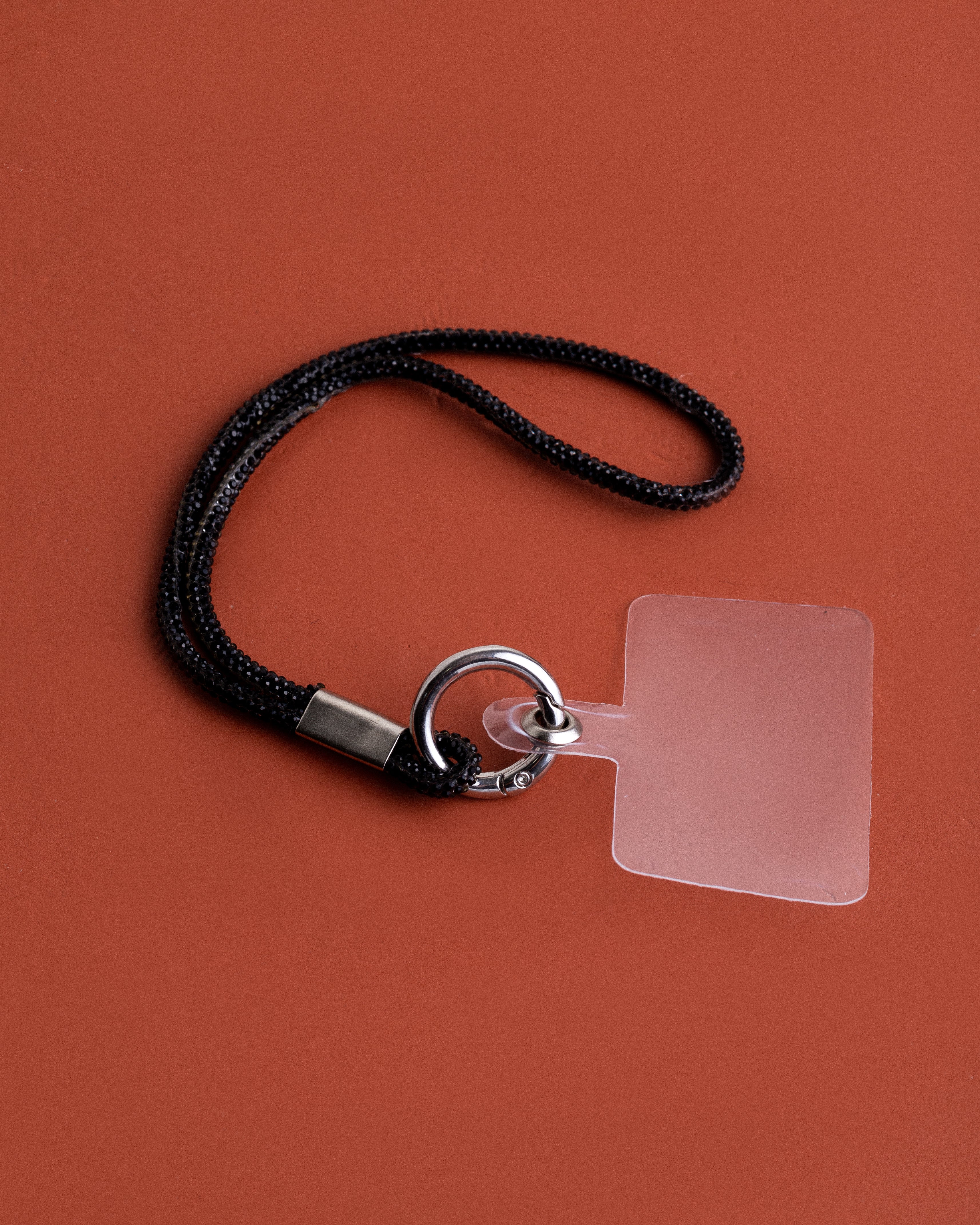 Cordão Universal para celular com Strass Preto