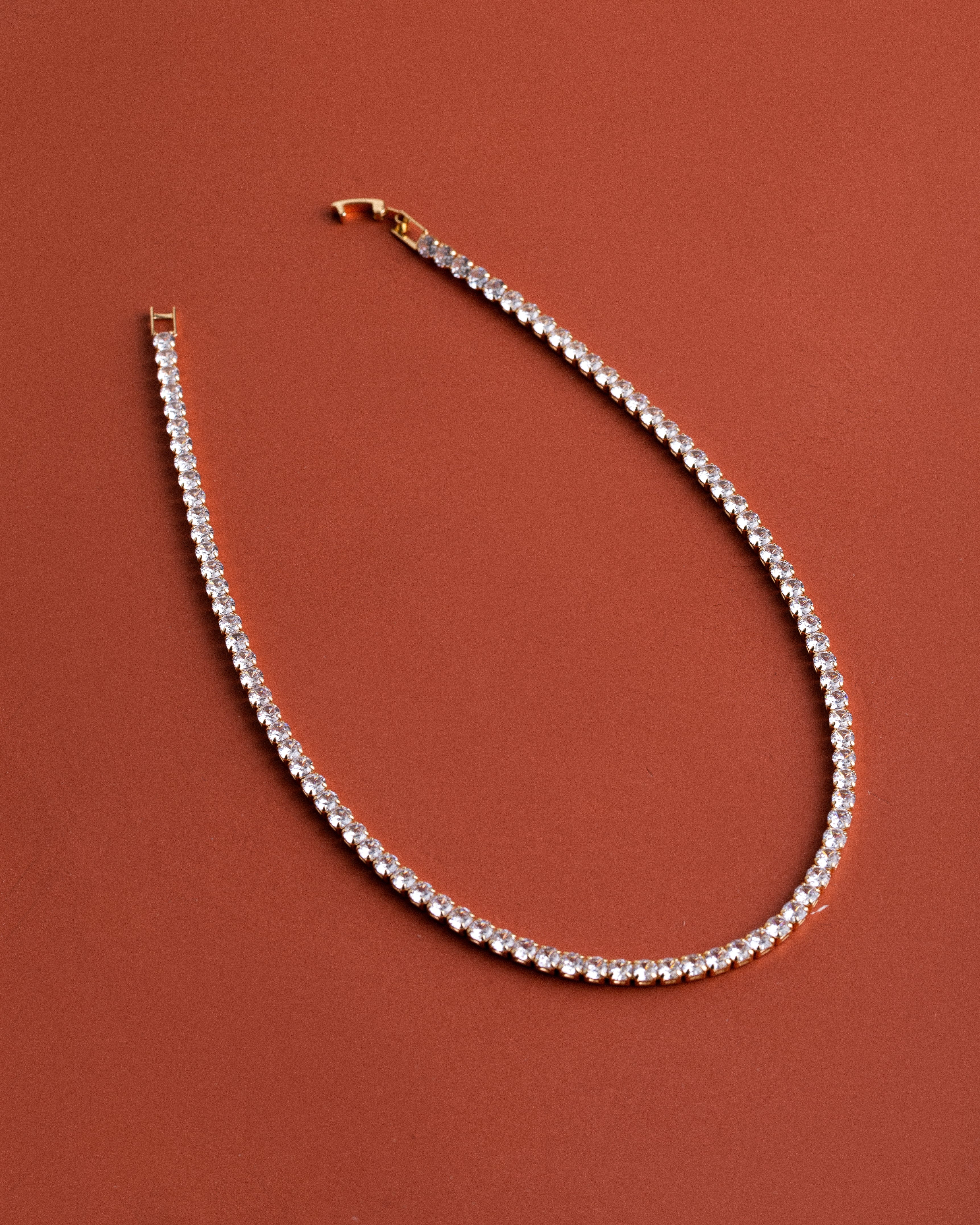 Colar Strass com pingente Dourado