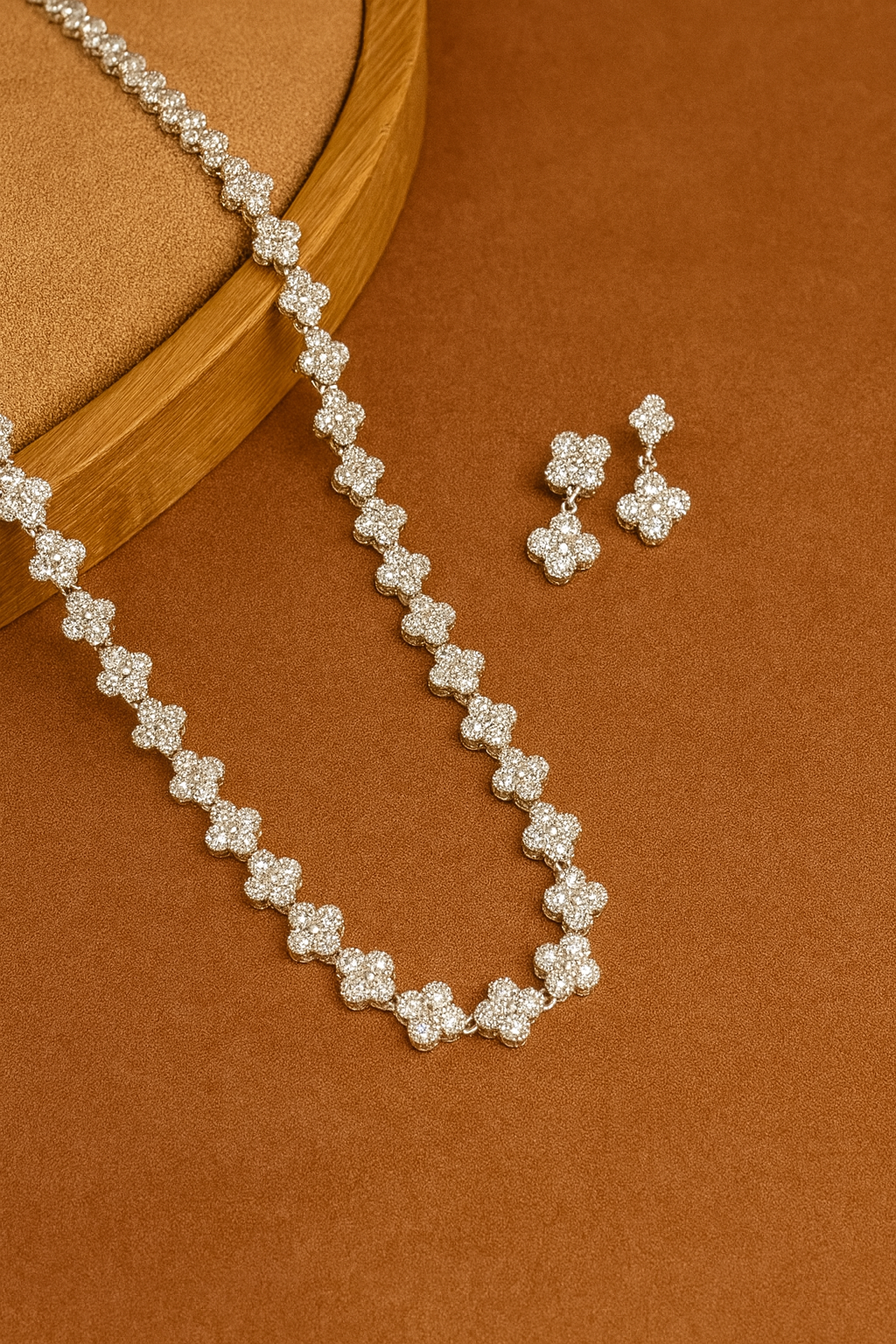 Conjunto Flor Cravejado