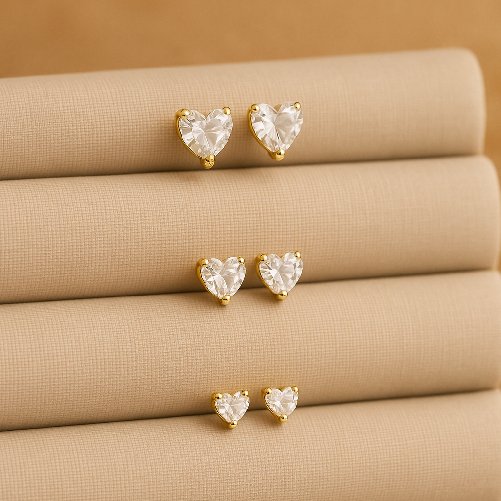 Trio de Brincos Ponto de Luz Coração Dourado - Aço Inoxidável